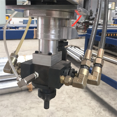 מכונת קצף פוליאוריטן בלחץ גבוה מכונת צינורות פלסטיק HDPE לייצור צינור מבודד מראש/מכונת פלסטיק